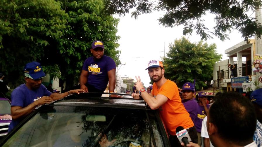 Karim Abu Naba’a participa del cierre de campaña del PLD