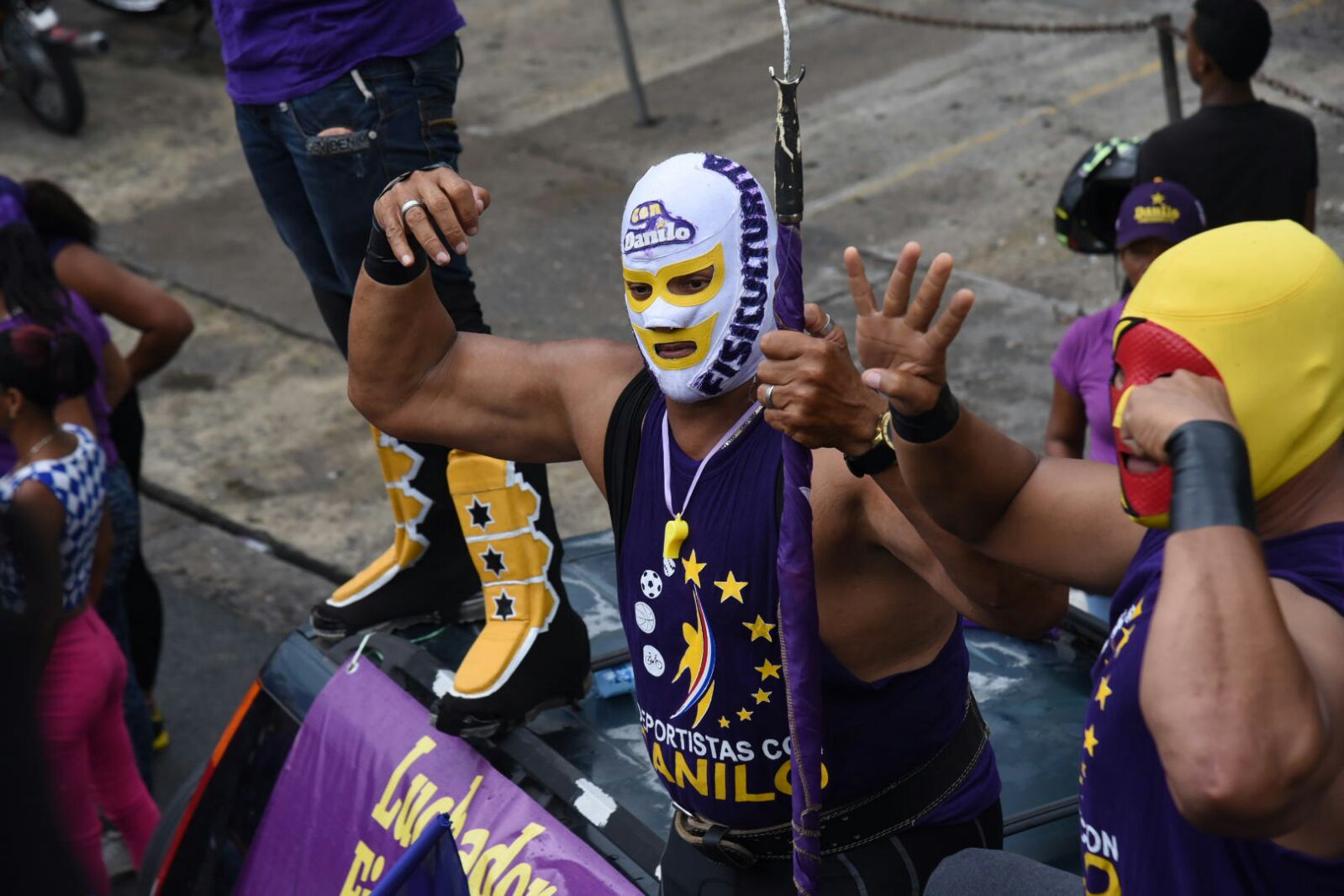 Personajes debutan en la caravana