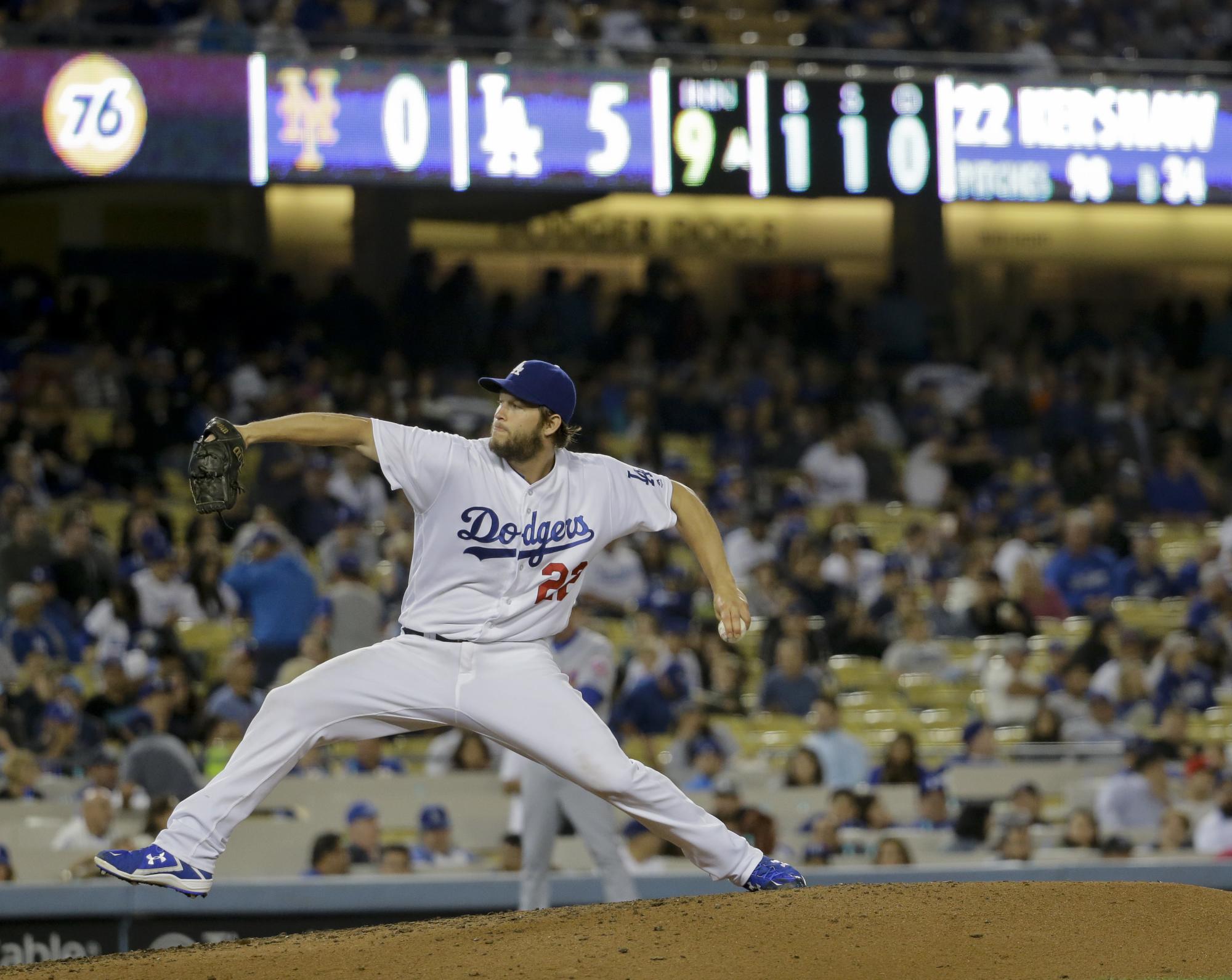 Martínez pega jonrón y Dodgers vencen 8-5 a Nacionales