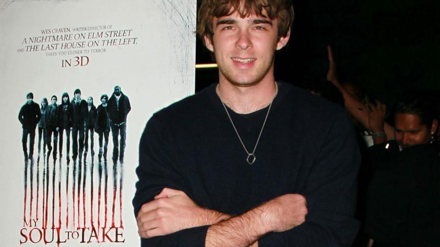 Muere actor de la serie Girls en accidente automovilístico