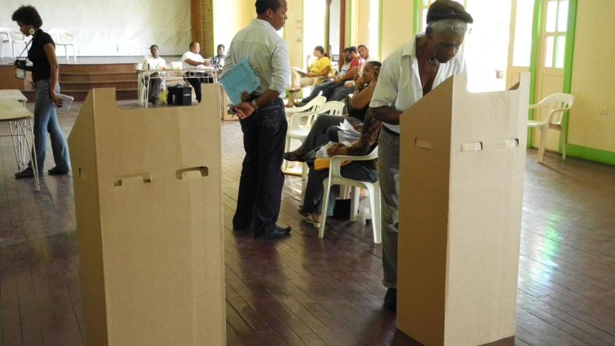 Nueve provincias, exterior y DN decidirán elecciones Nueve provincias, exterior y DN decidirán elecciones