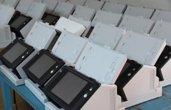 Juntas electorales reparten las valijas y afinan detalles colegios