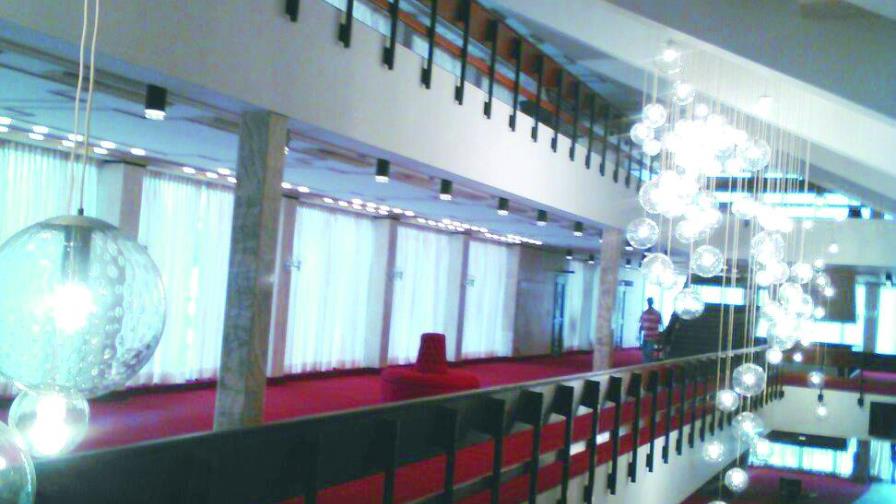 El Teatro Nacional      a punto de abrir