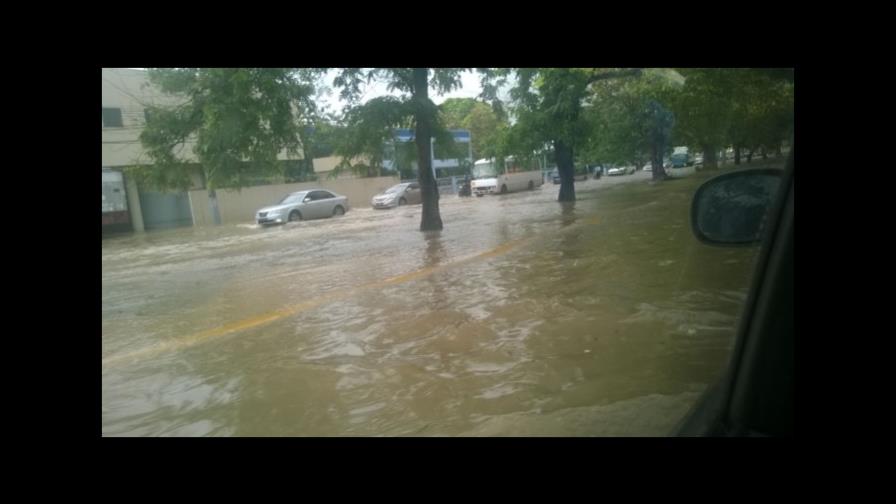 Continuarán los aguaceros hoy y mañana debido a dos vaguadas