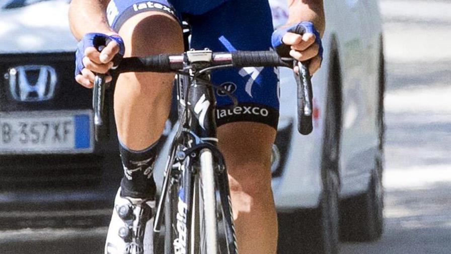 Gianluca Brambilla gana la etapa y se viste de rosa en el Giro