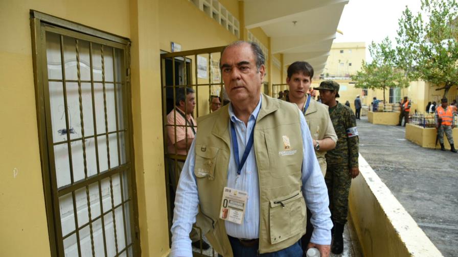 Observadores ven retrasos en el inicio de las votaciones 