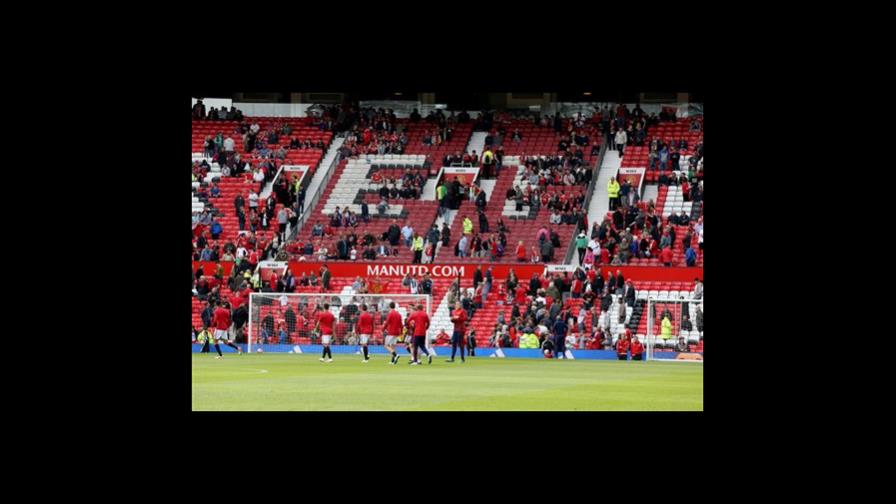 Evacúan Old Trafford y cancelan juego de fútbol por sospecha de atentado