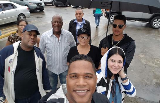 Artistas participan en votaciones Artistas participan en votaciones