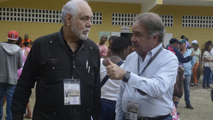 Observadores de la COPPPAL: “Las mesas funcionan con normalidad y no hay quejas mayores”