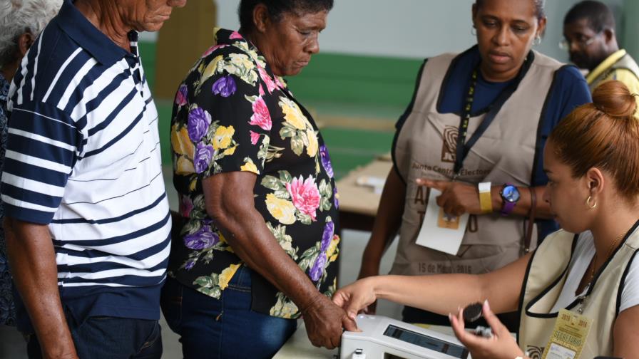 Votaciones en la Línea Noroeste se desarrollan con normalidad
