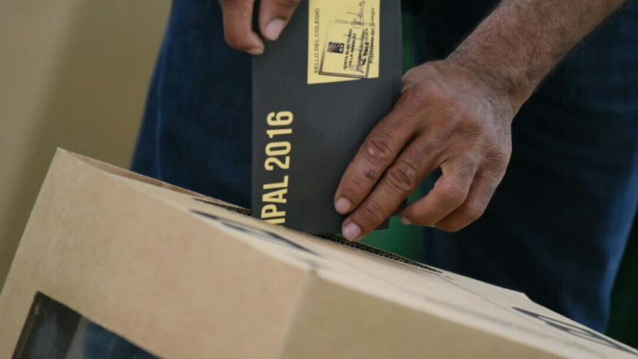 El PRM denuncia que dos valijas se perdieron en Santo Domingo Este El PRM denuncia que dos valijas se perdieron en Santo Domingo Este