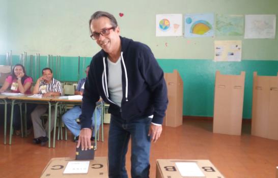 Artistas participan en votaciones Artistas participan en votaciones