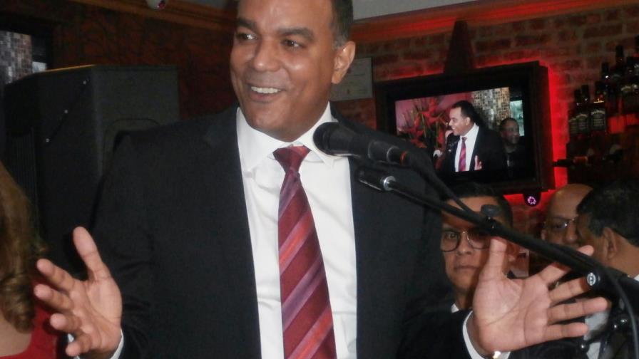 Candidato a diputado del PRSC y el BIS denuncia electores votan varias veces en colegios de Nueva York