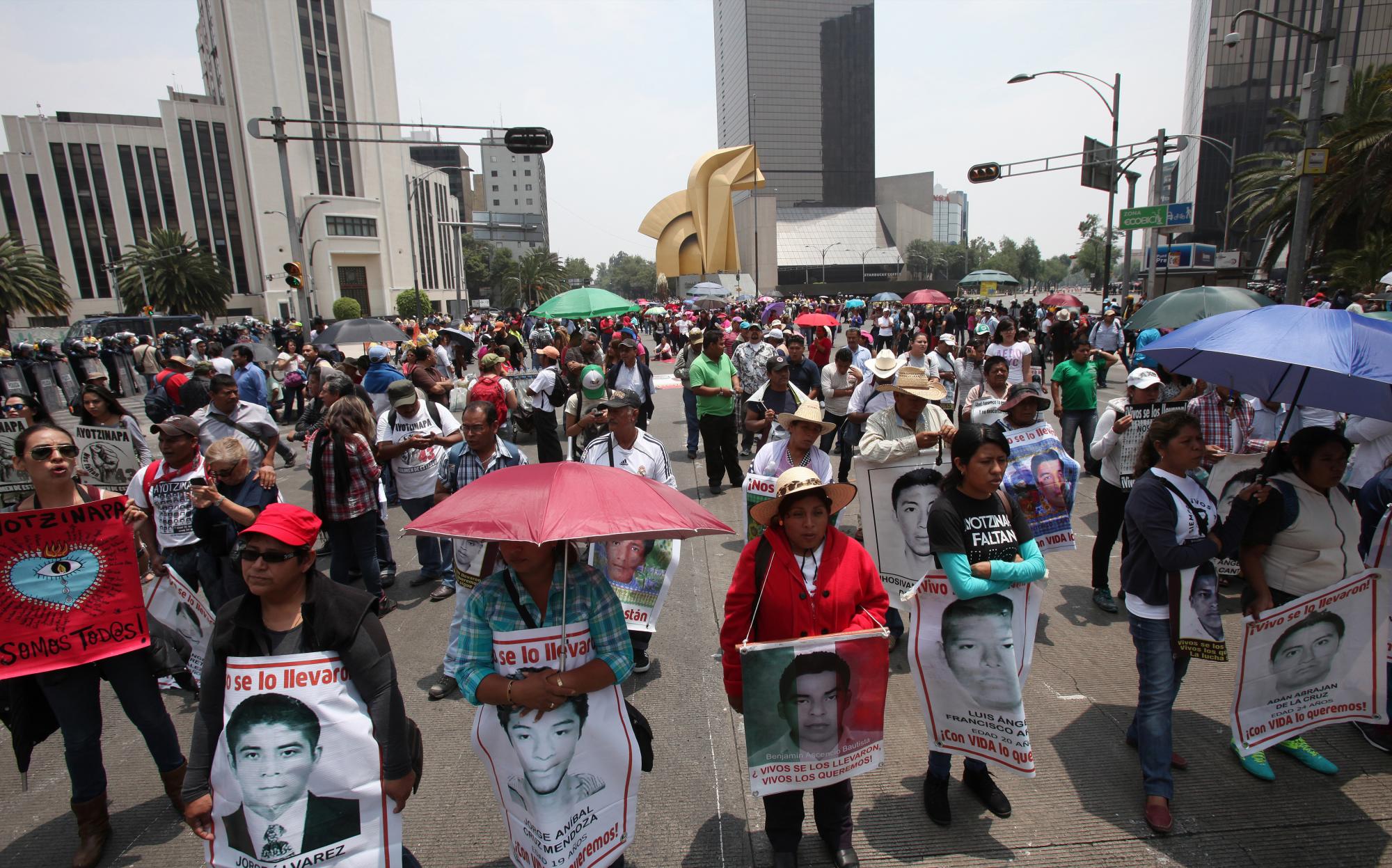 Marcha del Día del Maestro en México