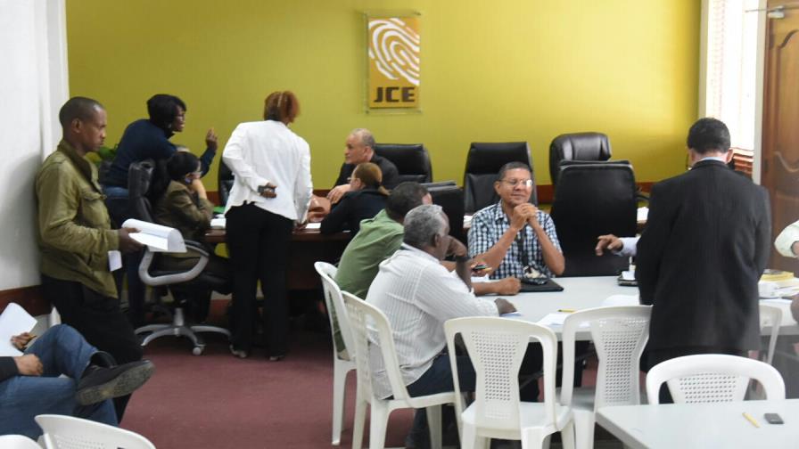 Piden revisar 49 actas descuadradas en SDE