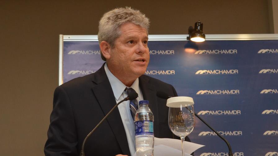 Gustavo Tavares reelegido presidente de la Cámara Americana de Comercio