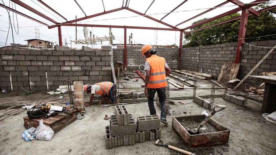 Unas 1,470 réplicas se registran tras terremoto que sacudió Ecuador en abril