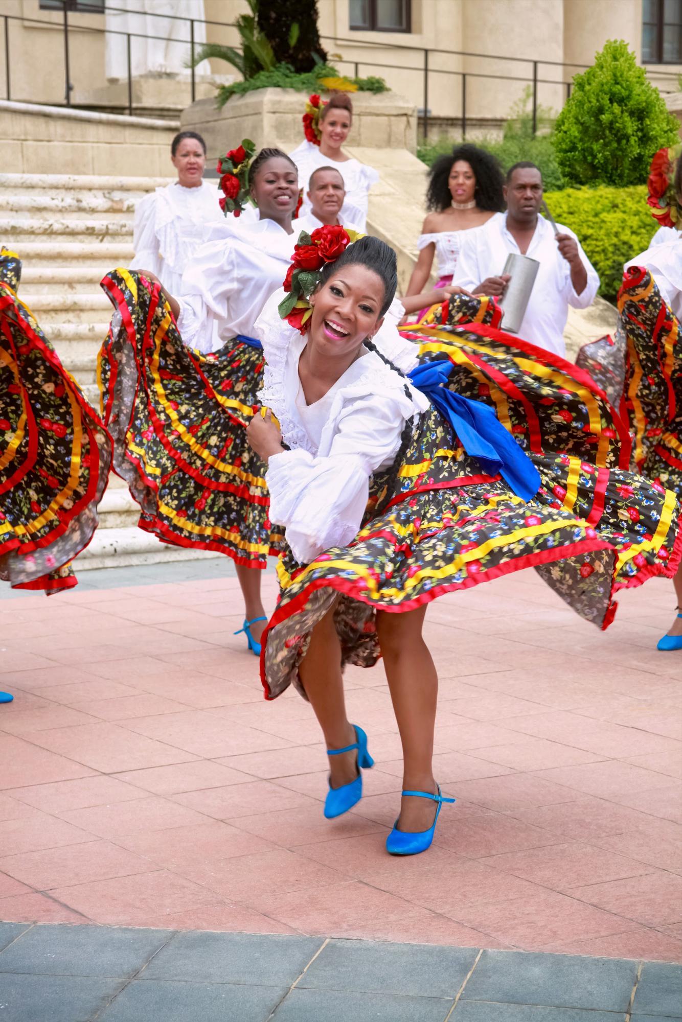 El fandango, otra danza autóctona