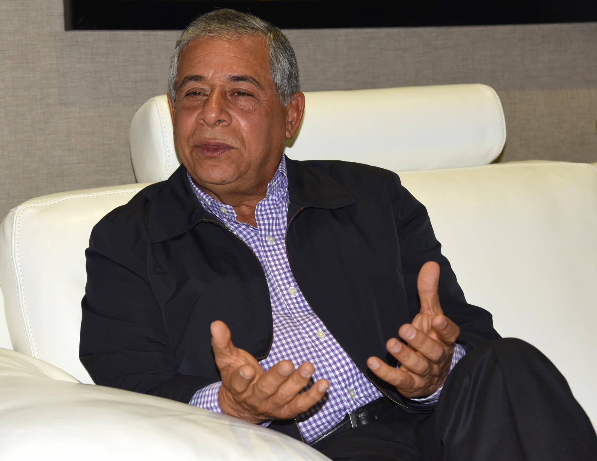 Abinader designa a Roberto Salcedo embajador en Panamá