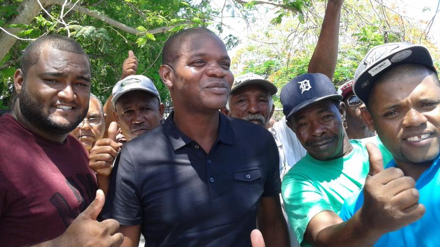 En Boca Chica piden volver a contar votos tras celebración de candidato del PRD