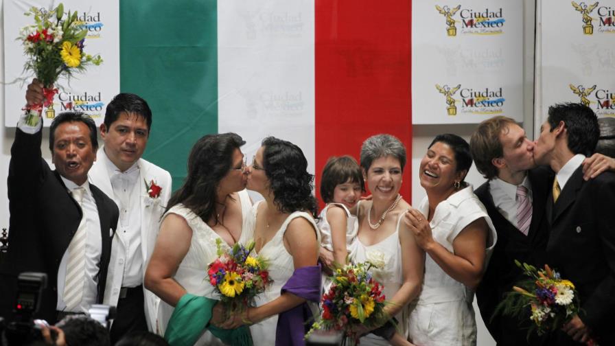 Presidente propone legalizar matrimonio gay en México