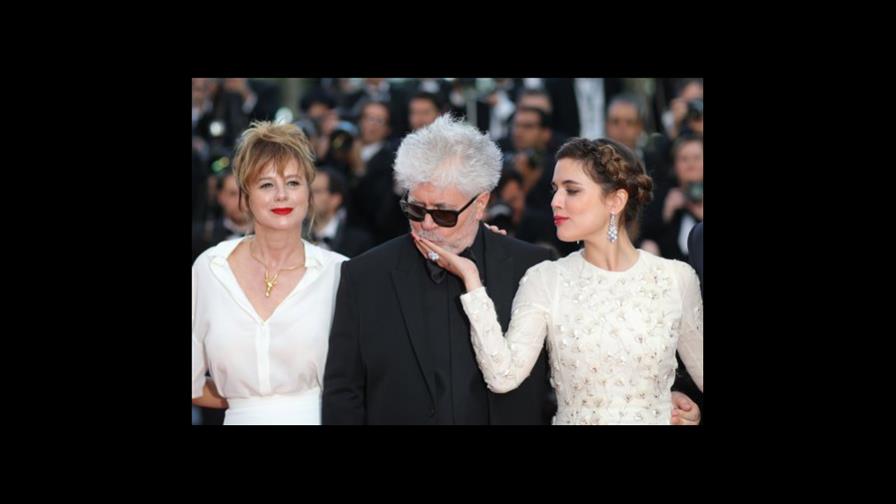 Almodóvar responde preguntas sobre Papeles de Panamá 