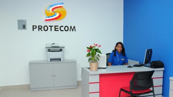 Director de Protecom responde a mujer que entre llantos denunció incremento de factura eléctrica