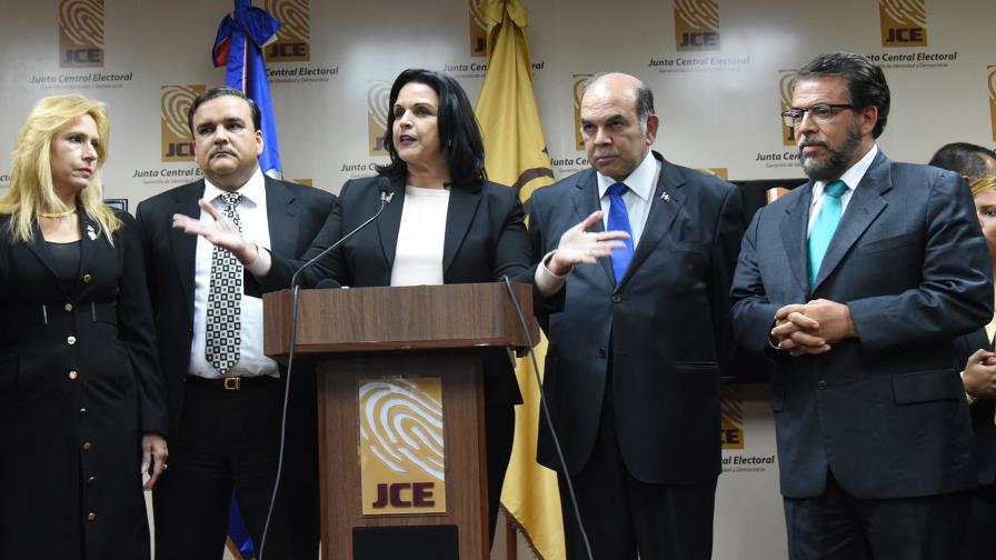 Partidos minoritarios salieron “más pequeños” en votos