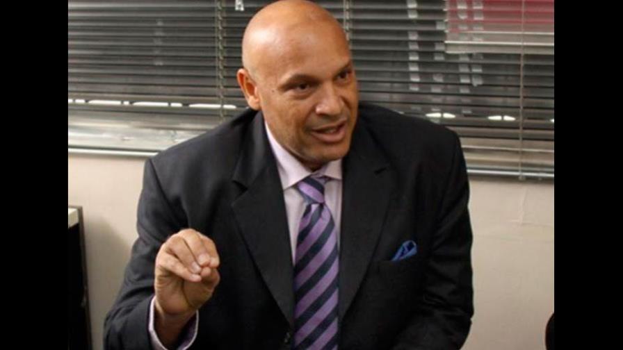 Empresario llama a políticos usar la Ley