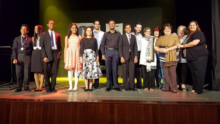 Entre piano, canto y cuerdas 