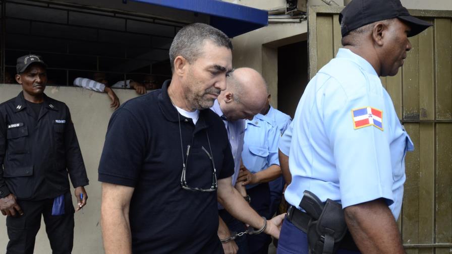 Varían prisión a militares acusados de traficar armas