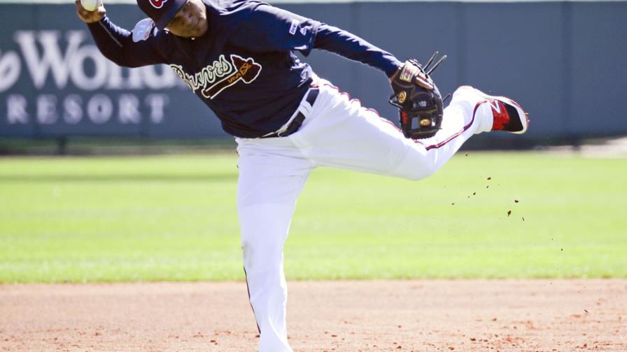 Hueso de pollo evita que Erick Aybar juegue esta noche