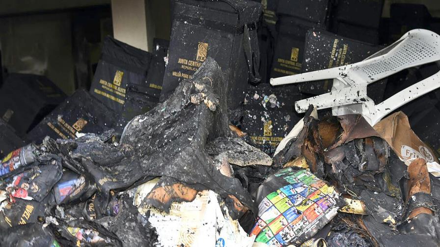 Quema valijas en SDN intensifica conflictos en  la fase final del proceso