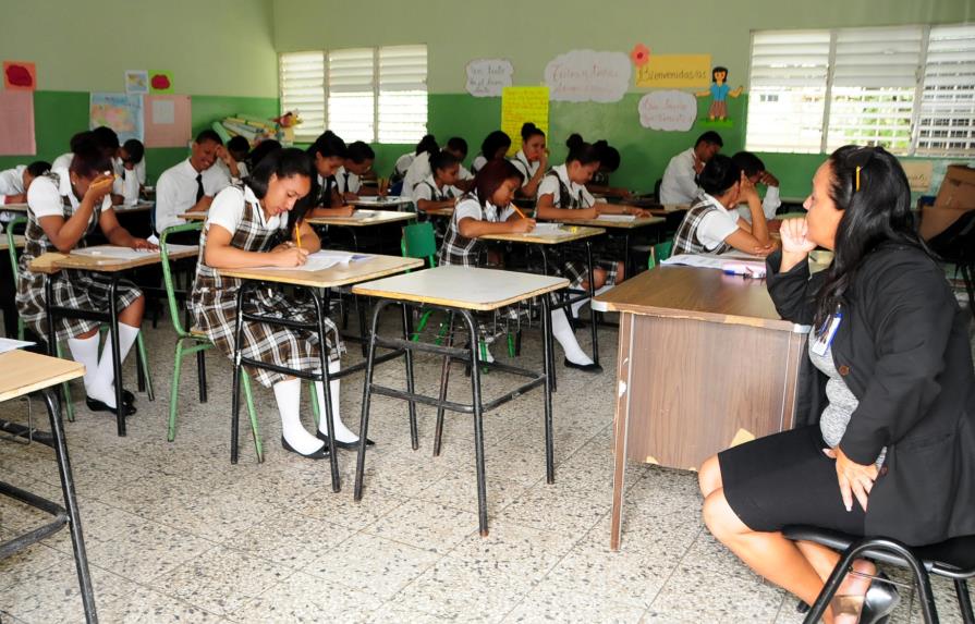 Ministerio de Educación anuncia primera convocatoria a Pruebas Nacionales
Minerd convoca           a Pruebas Nacionales 