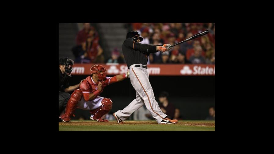 Orioles se imponen 9-4 a Angelinos con 4 jonrones 