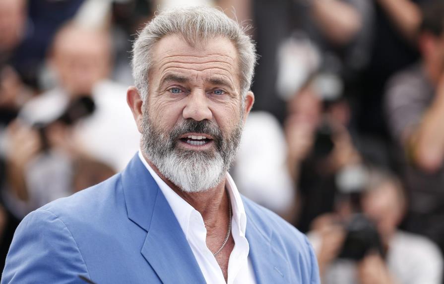 Mel Gibson se marca un baile en Cannes