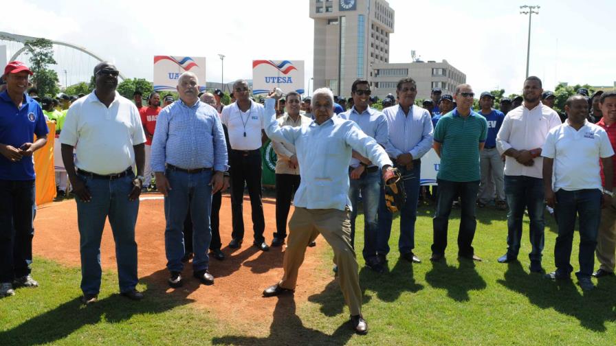 Pedro Brito tira no-hitter  en inicio béisbol universitario