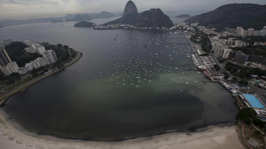 Mal olor, bacterias y heces en las aguas de Río a 75 días de los Juegos Mal olor, bacterias y heces en las aguas de Río a 75 días de los Juegos