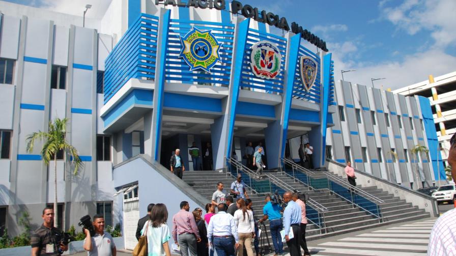 Apresan en Baní a presunta autora de envenenamiento de seis personas en Azua