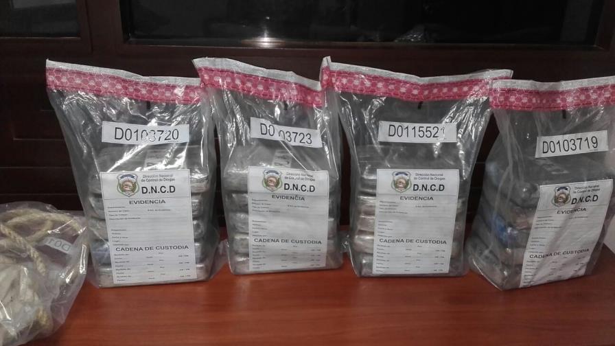 Decomisan 22.88 kilogramos cocaína en barco procedente de Colombia 
