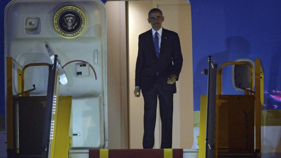 Obama llega a Vietnam para reforzar la cooperación económica y en defensa