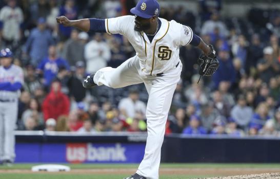 Tres lanzadores relevistas dominicanos tienen 37 salvamentos en la LN