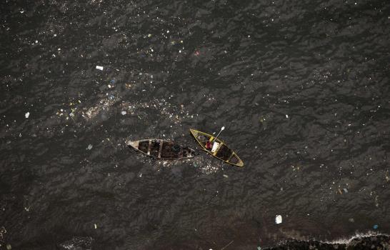 Contaminación en las aguas de Río de Janeiro a 75 días de los Juegos Olímpicos