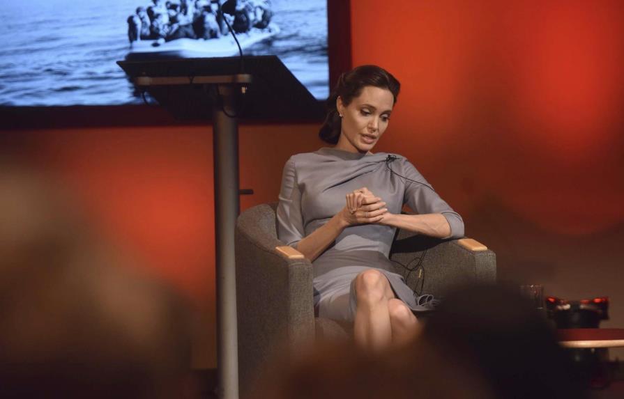 Angelina Jolie impartirá clases sobre mujeres y conflictos en Londres