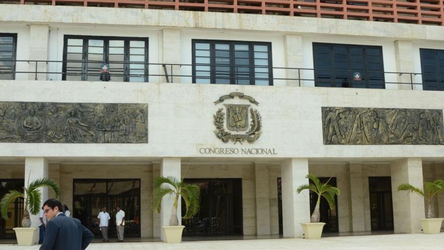 Se proyecta que PLD logre cinco de siete diputados en exterior