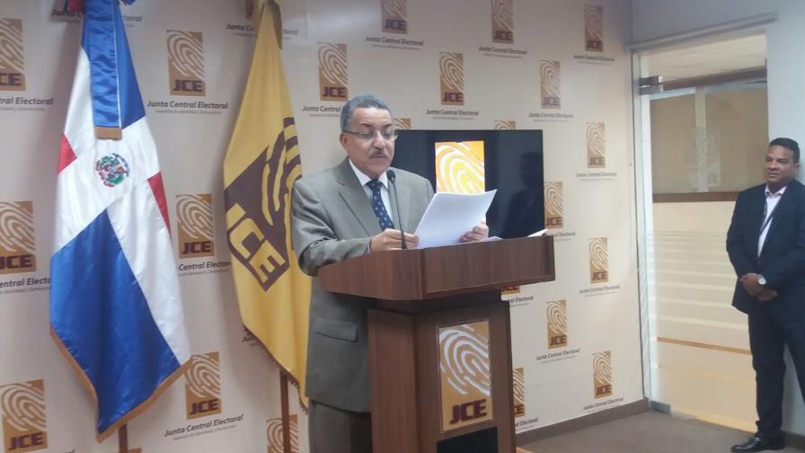 La JCE ofrece resultados definitivos en el nivel congresual en 21 provincias 