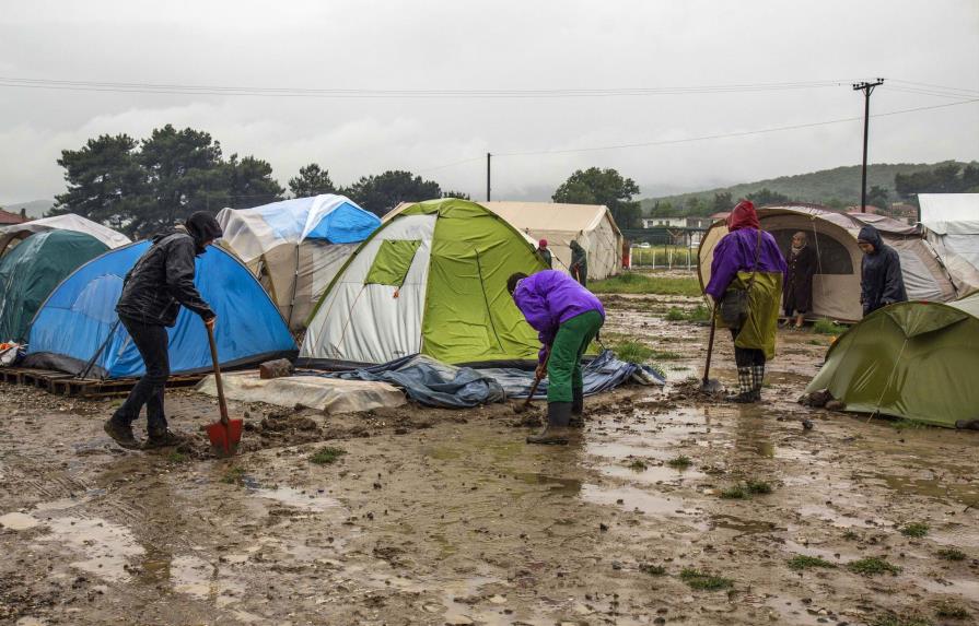 Grecia se prepara para desalojar el campo de refugiados de Idomeni