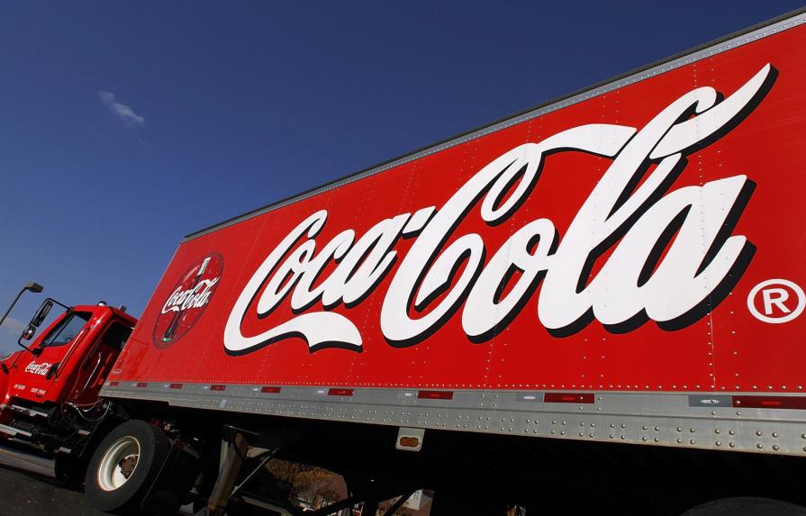 Coca-Cola paraliza producción en Venezuela por falta de azúcar 