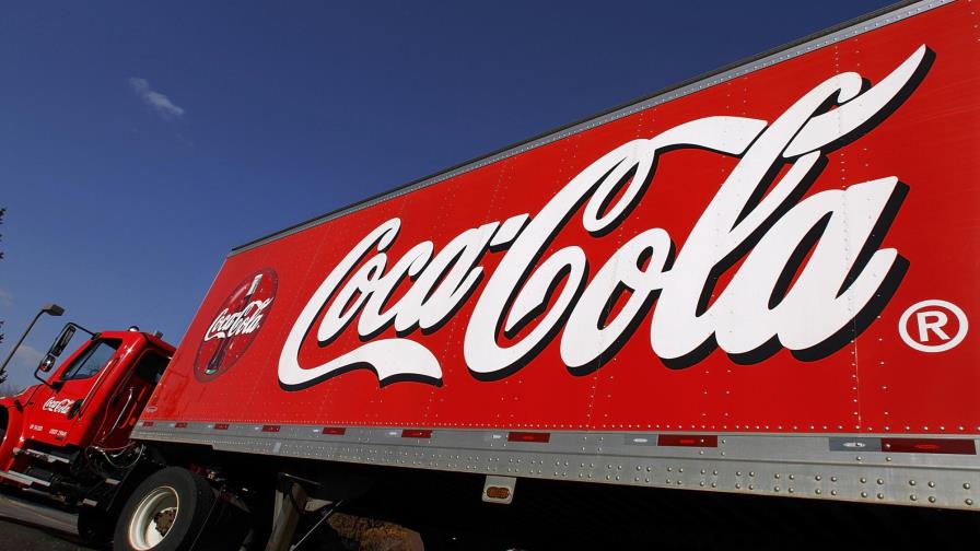 Coca-Cola paraliza producción en Venezuela por falta de azúcar 