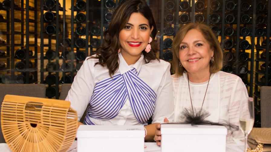 Un encuentro entre madres e hijas